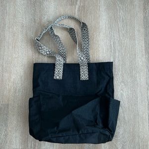 Universal thread campus tote